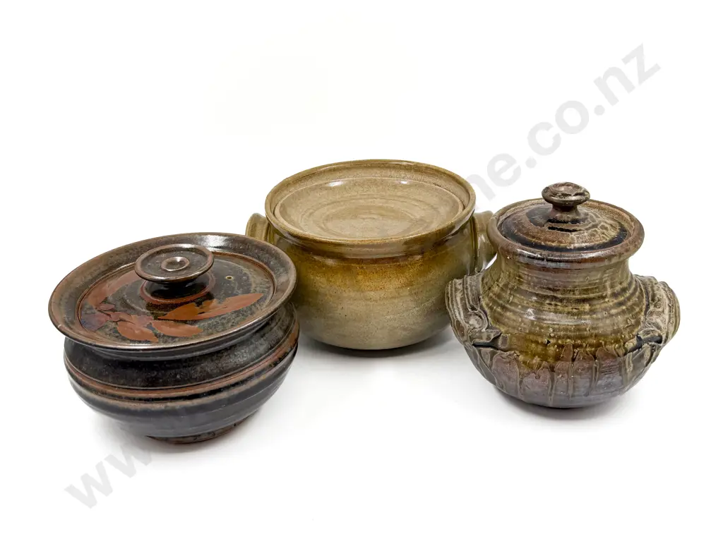 Three Pieces of NZ Pottery Image 1++