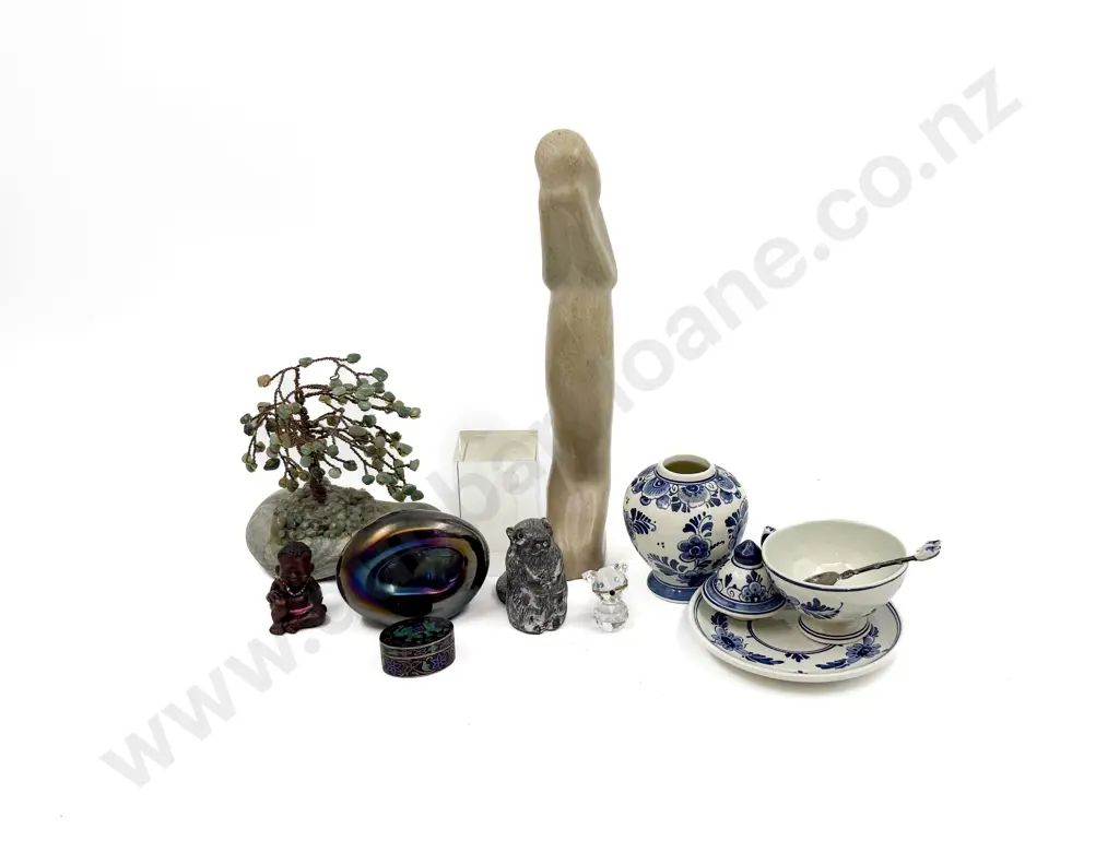 Quantity of Assorted incl Art Glass Ornaments Image 1++