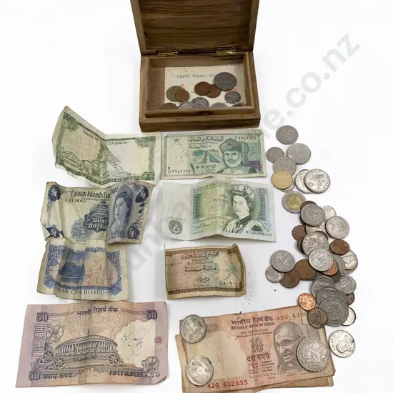 Box of Assorted World Bank Notes & Loose Coinage