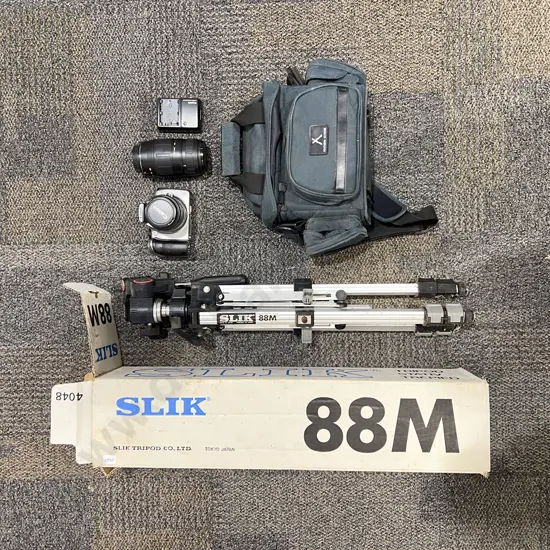 Canon DS6041 Digital Camera with Additional Lens & Boxed 88M Tripod