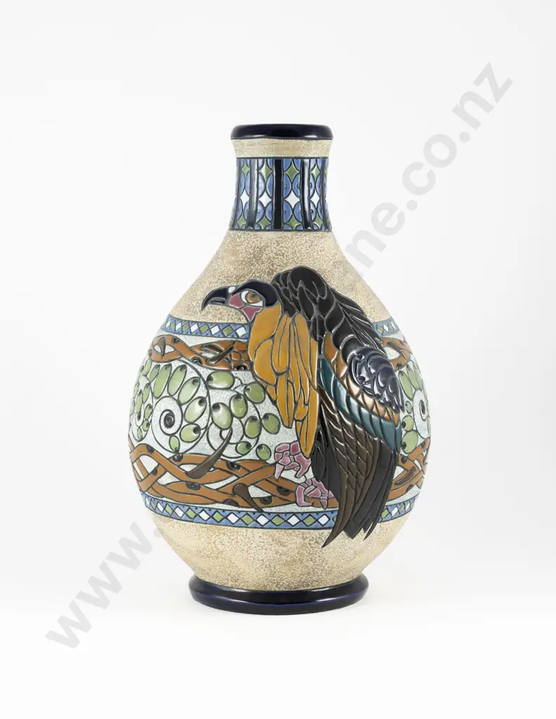 Early C20th Amphora Baluster Shaped Vase With Stylised Vulture & Olive Branch Image 1++
