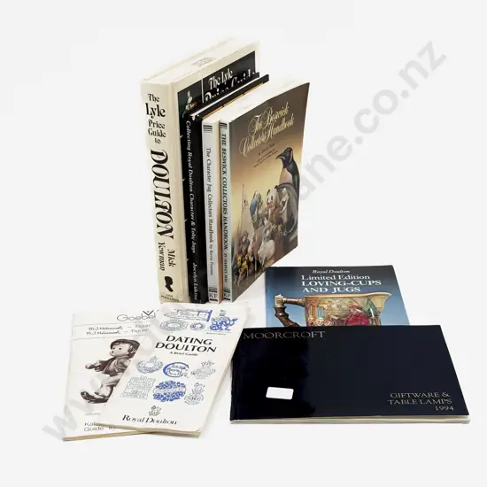 Assorted Antique Collecting Reference (8)