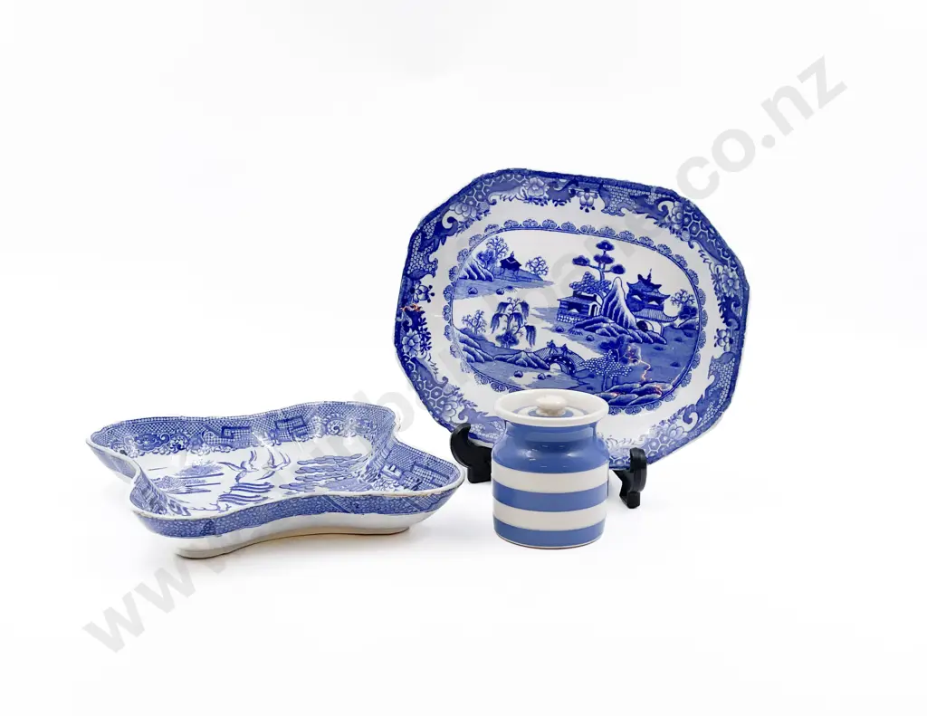 Mid C19th Chinese Export Ware Willow Pattern Ashet English Dish & Green & Co Pot Image 1++