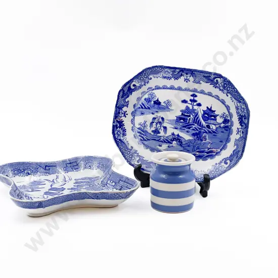 Mid C19th Chinese Export Ware Willow Pattern Ashet English Dish & Green & Co Pot