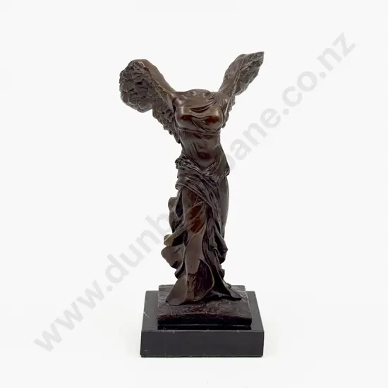 Desk Top Bronze Statue of the Winged Victory of Samothrace