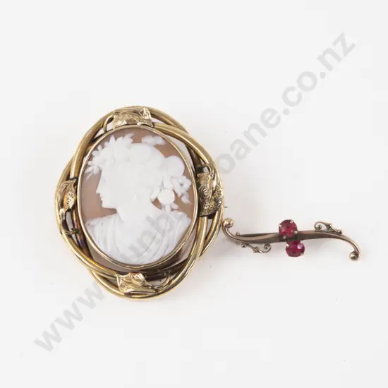 Victorian 9ct Framed Classical Portrait Cameo Brooch
