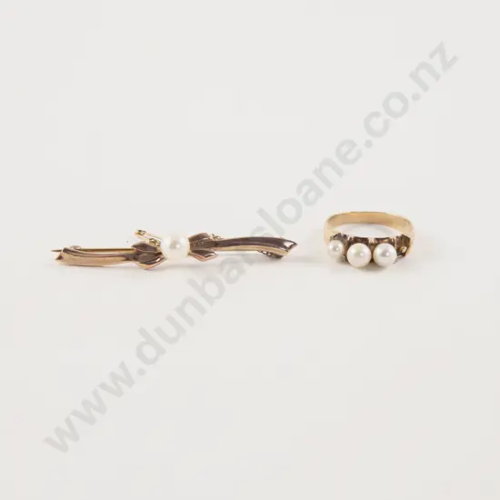 9ct Single Cultured Pearl Bar Brooch