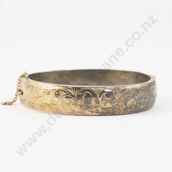 S/S Half Engraved Hinged Snap Bangle