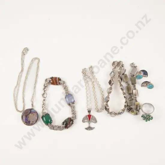 Collection of Assorted S/S Jewellery