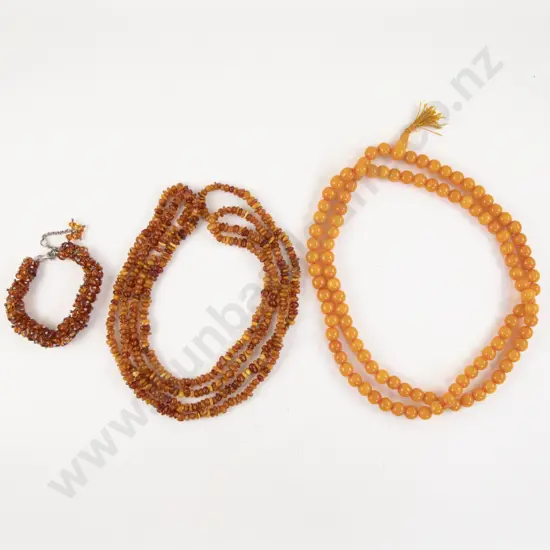 Single Strand Graduated Polished Amber Necklace