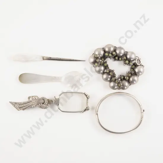 S/S Half Engraved Hinged Snap Bangle