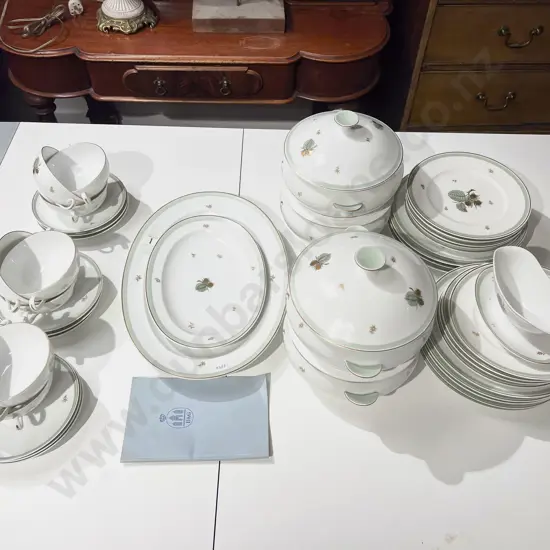 B & G Danish Part Dinnerset