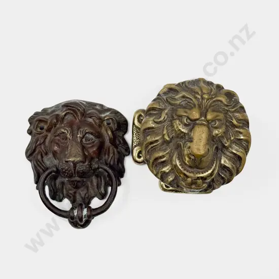 Brass Lion Form Door Handle & Lion Form Door Knocker