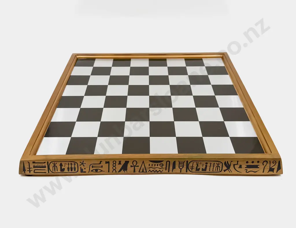 Novelty Egyptian Themed Chess Set Image 1++