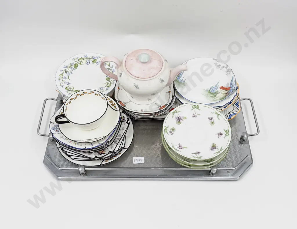 Quantity of Assorted China incl Shelley on Chrome Tray Image 1++