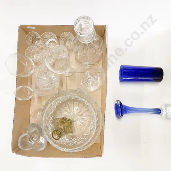 Quantity of Assorted Crystal & Glass Ware