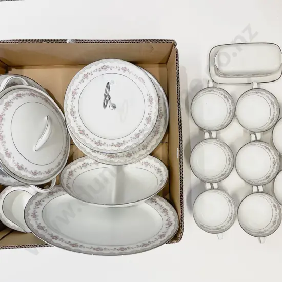 Noritake Part Dinnerset