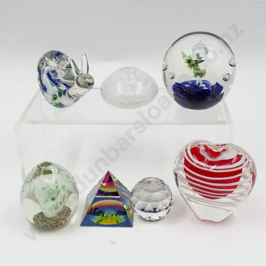 Quantity of Assorted Art Glass Paperweights etc
