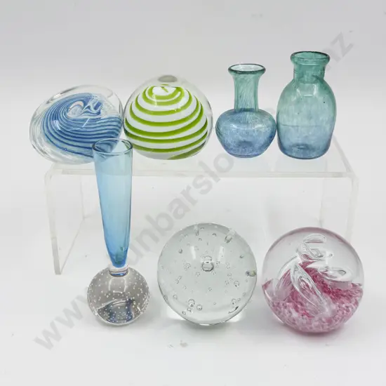 Quantity of Assorted Art Glass Paperweights etc