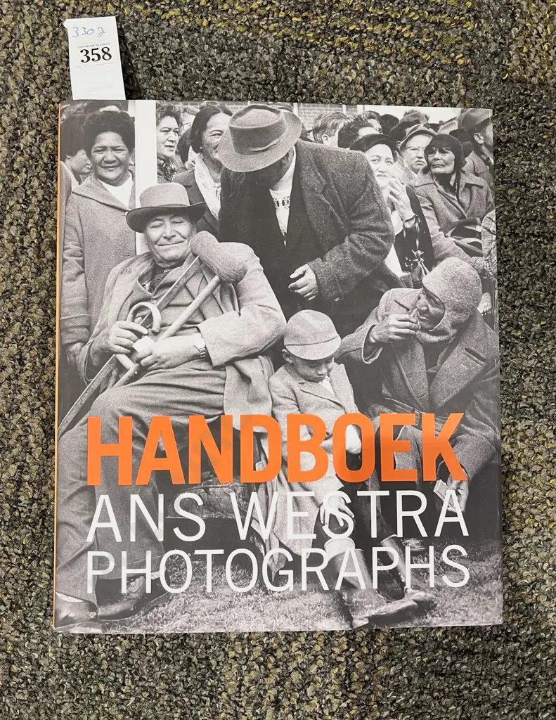 Handboek Ans Westra Photographs Image 1++
