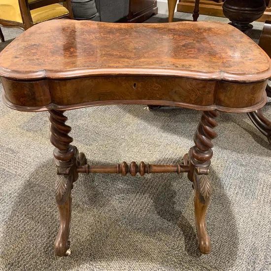 Victorian Burr Walnut Tilt Top Occasional Table