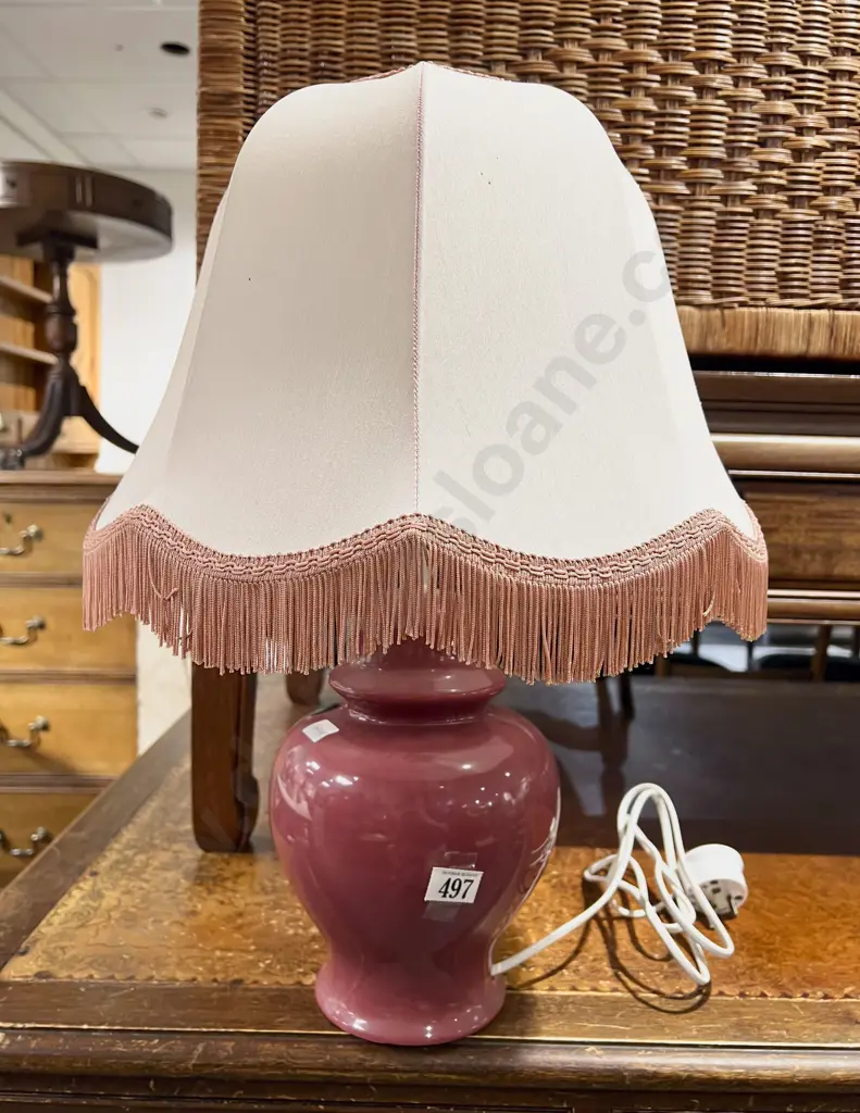 Vase Form Table Lamp Image 1++