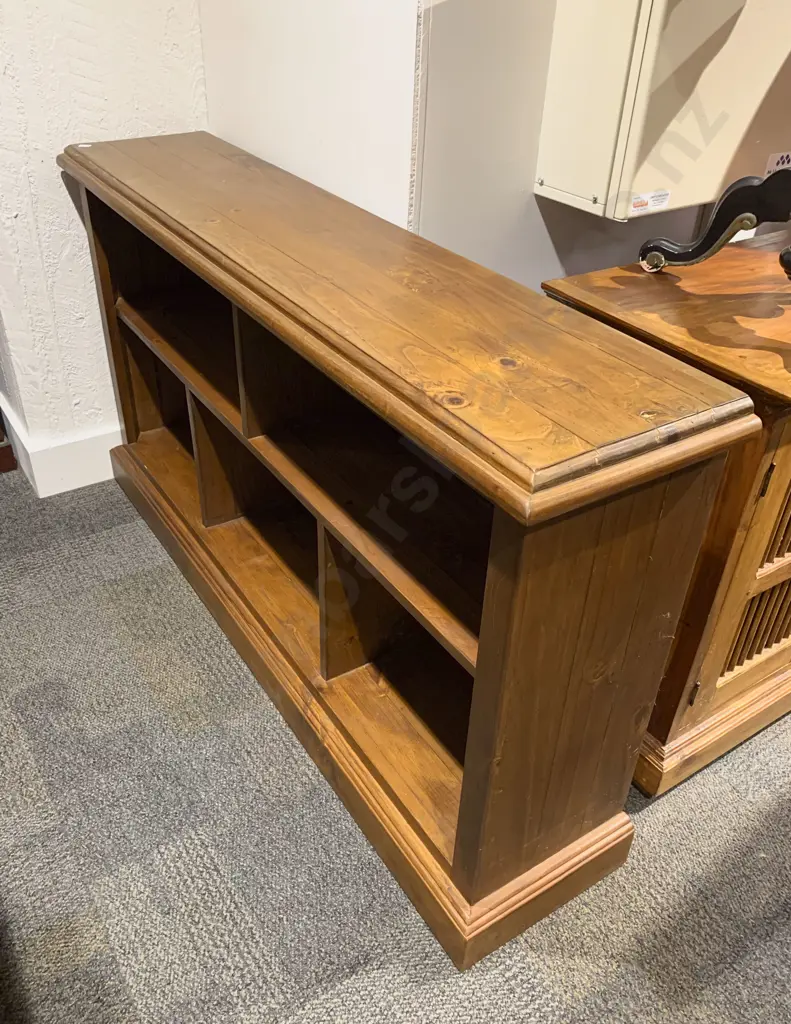 Low Bookcase Image 1++