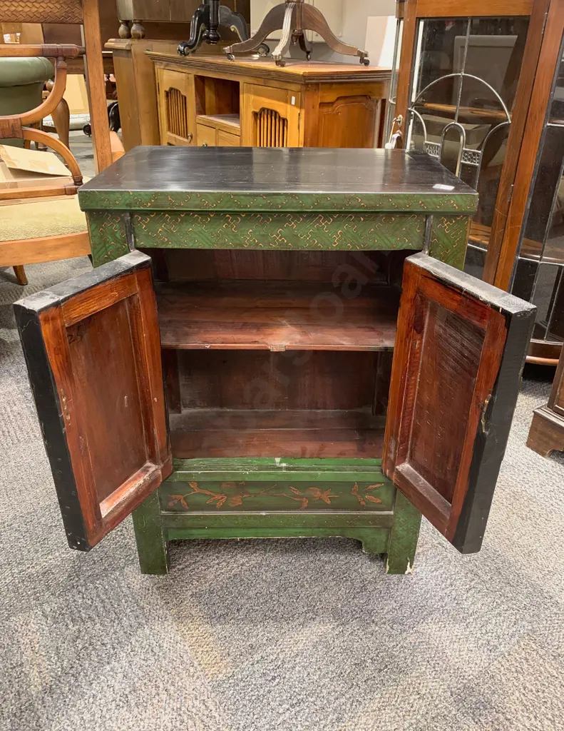Chinese Green Lacquered Side Cabinet Image 1++