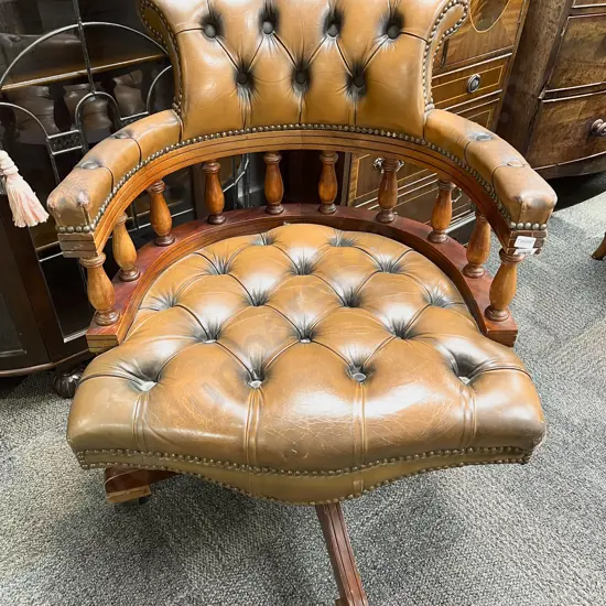 Reproduction Vict Style Buttoned Desk Chair