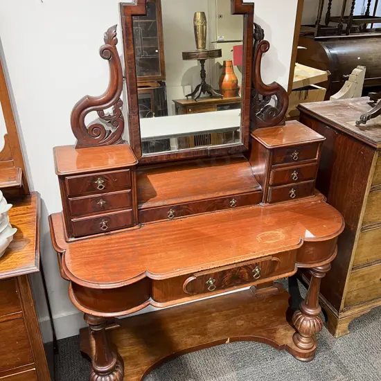Victorian Mahogany Mirror Back Dressing Table