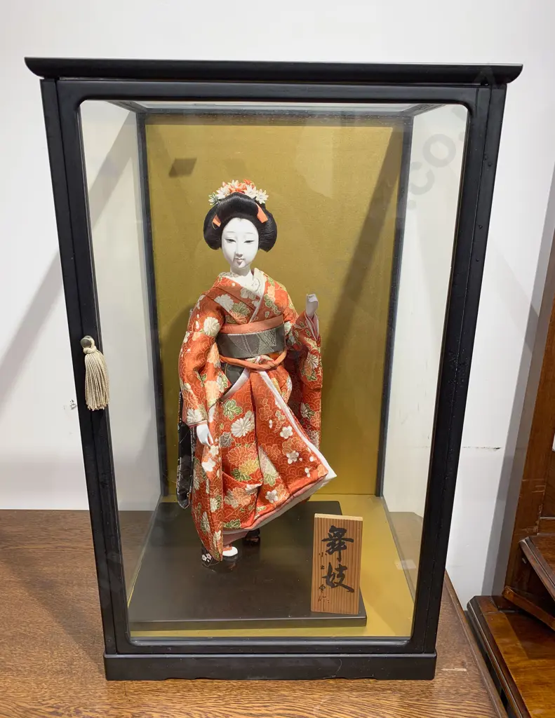Two Japanese Dolls Image 1++
