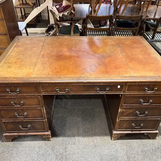 Victorian Style Mahogany Leather Topped Kneehole Desk