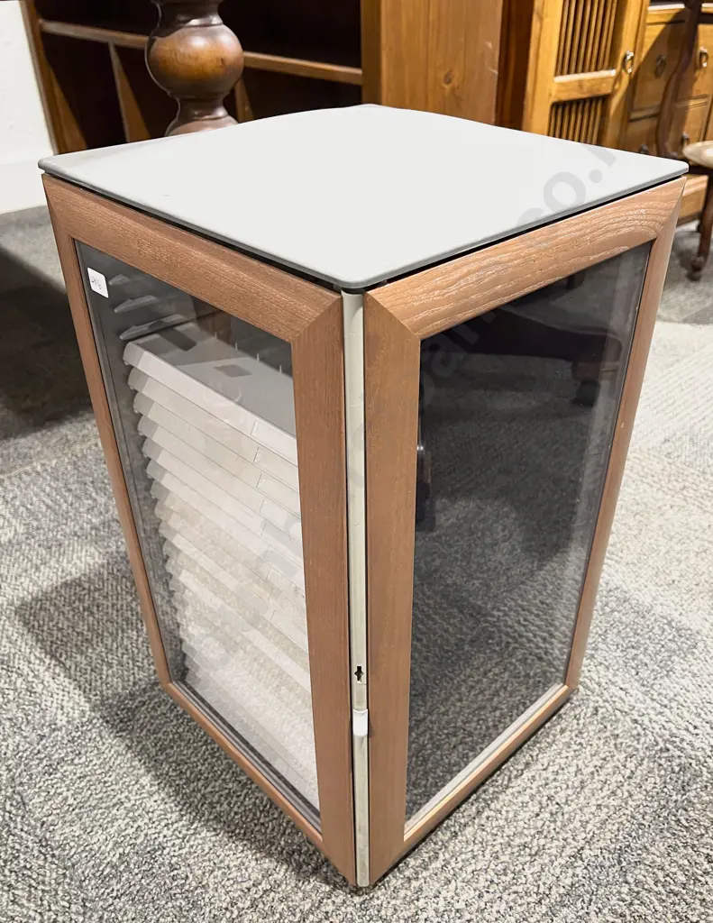 Swivel Jewellery Display Cabinet Image 1++