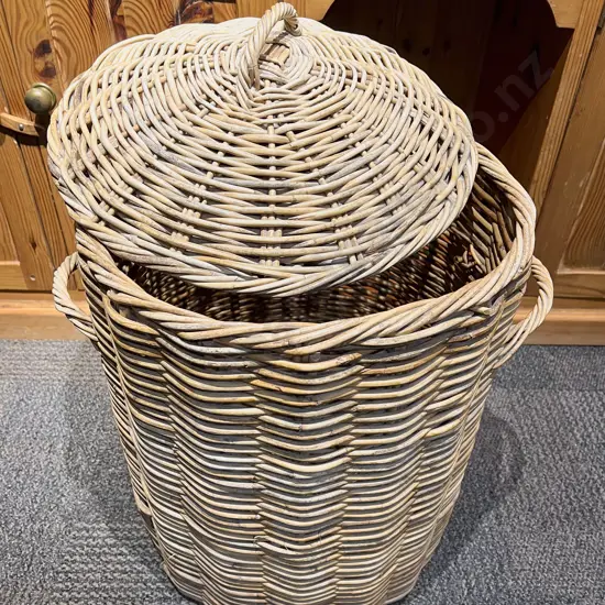 Lidded Wicker Laundry Basket