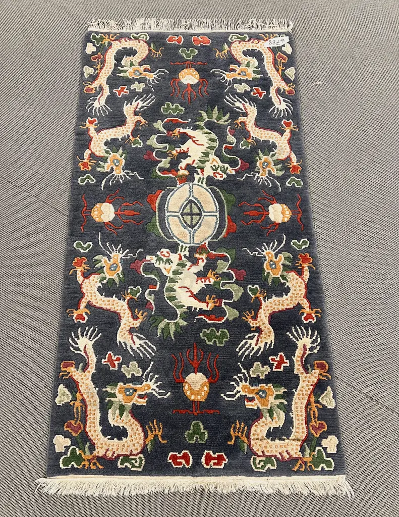 Chinese Floor Rug with Dragon Motif Image 1++