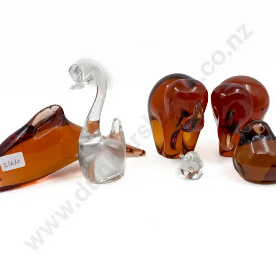 Six Mid C20th Art Glass Figures - Faults