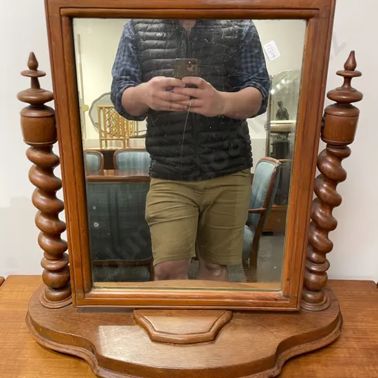 Vict Swing mirror with barley twist uprights