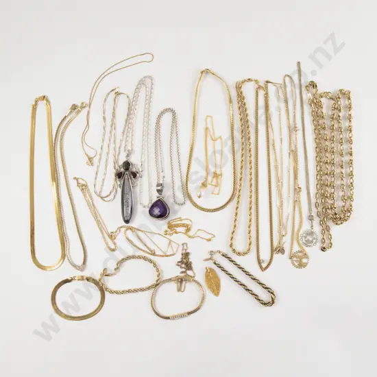 Collection Gold Plated Neck Chains and Jewellery