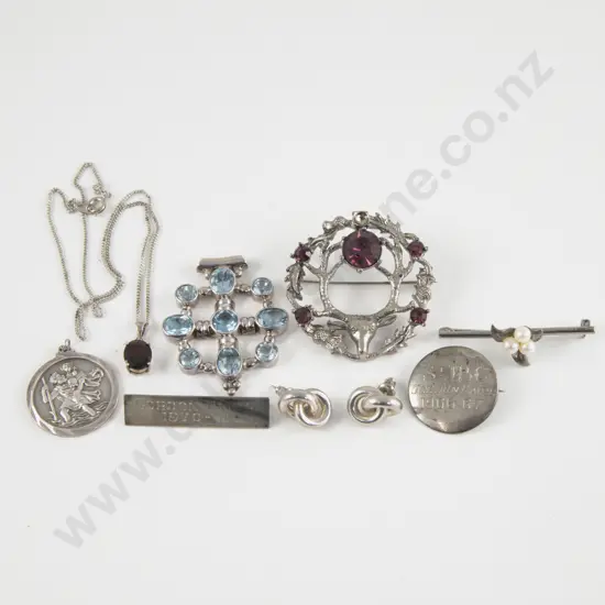 Collection of Assorted S/S Jewellery