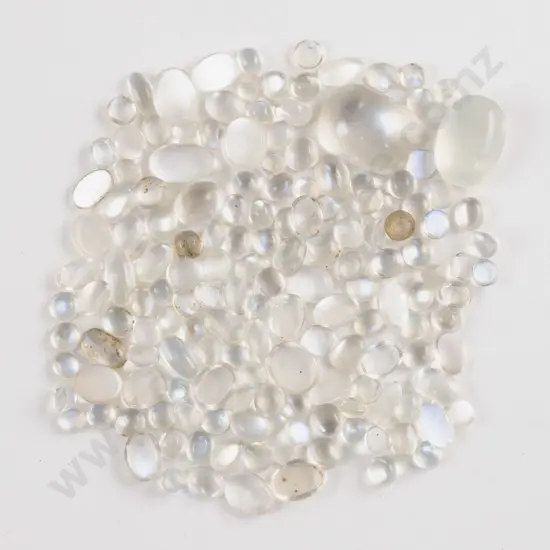 Quantity of Unmounted Moonstones