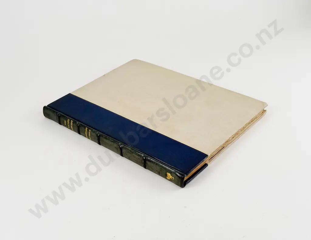 De Chair Somerset - The Silver Crescent Image 1++