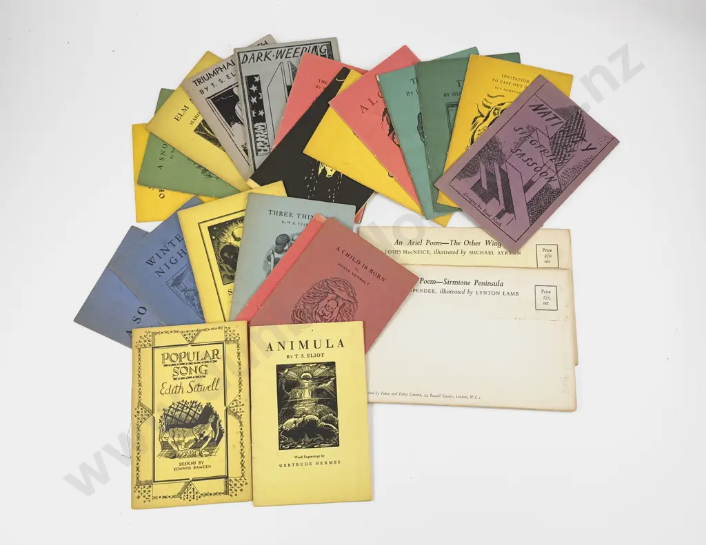 Various - 24 Booklets From The Ariel Poems Series Image 1++