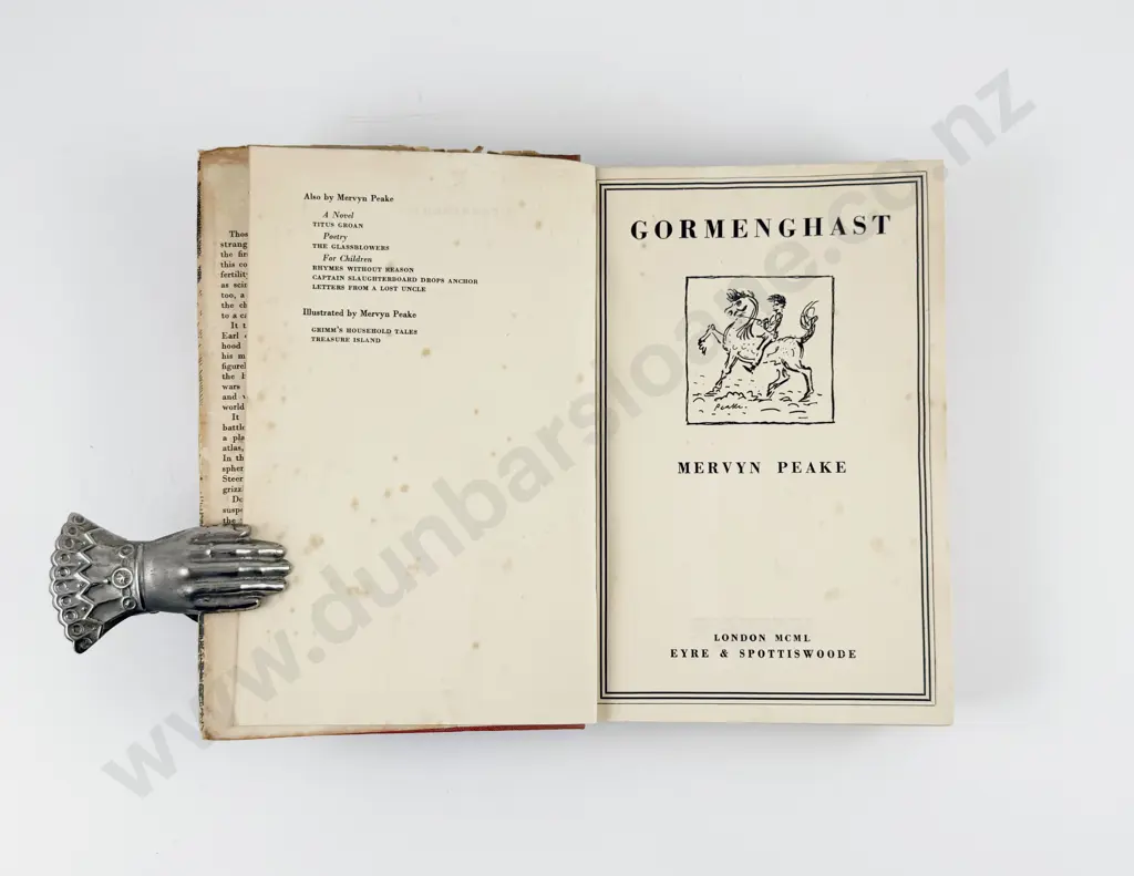 Peake Mervyn - Gormenghast Image 1++