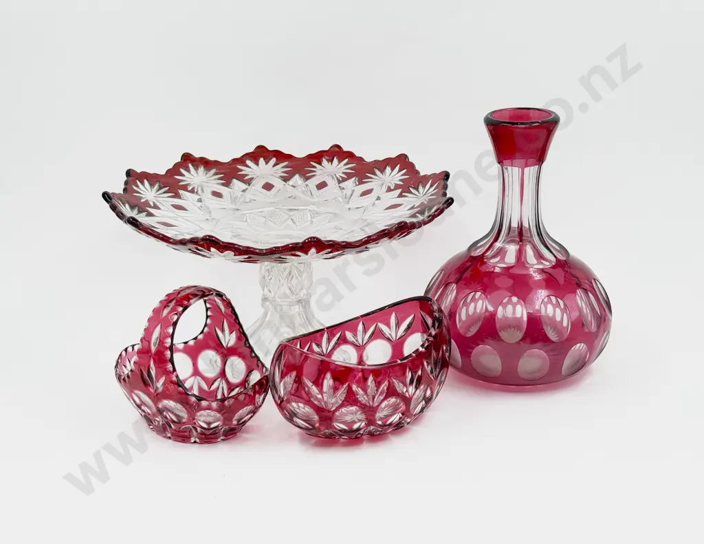 Four Assorted Pieces of Bohemia Crystal & Glass Image 1++