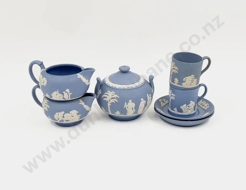 Seven Pieces of Assorted Wedgwood Image 1++