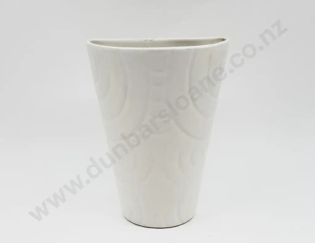 Shorter & Sons Wall Pocket Image 1++