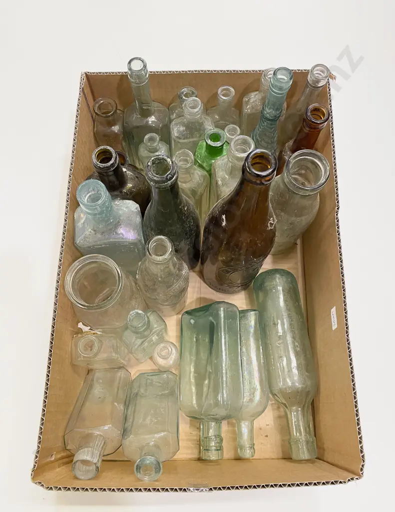 Box Quantity of Assorted Vintage Glass Bottles Image 1++