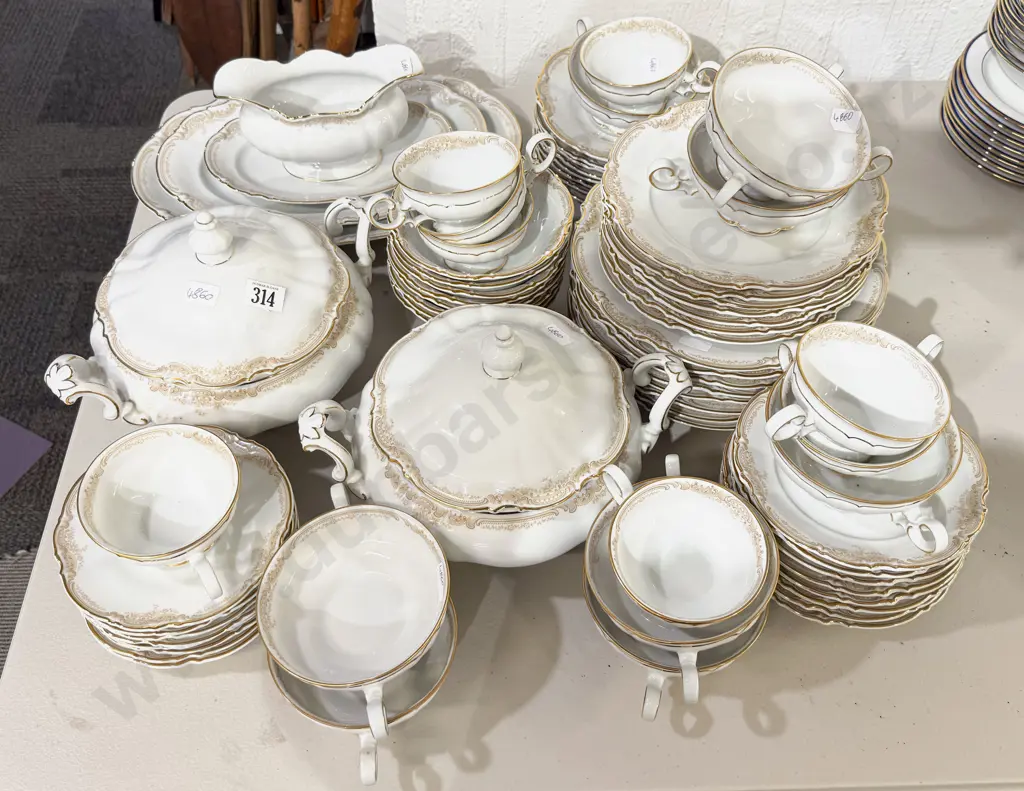 Hutschenreuther Germany Sylvia Pattern Part Dinner Set Image 1++
