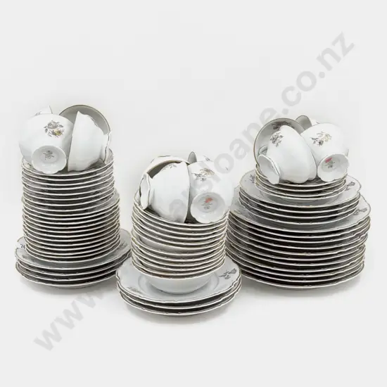 Quantity of Hutschenreuther Floral Decorative Dinner China