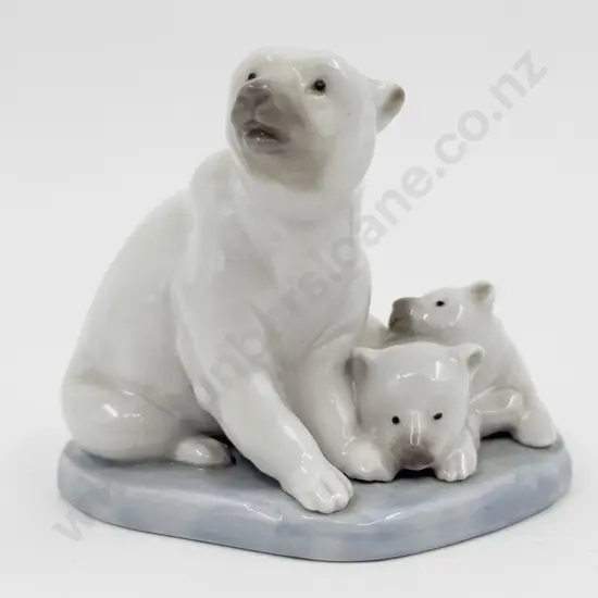 Lladro Polar Bear Figure Group